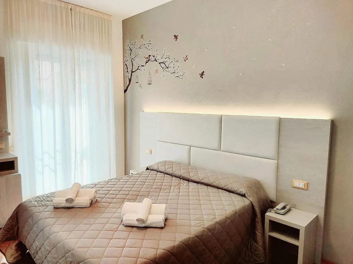 Hotel Monica Rimini 3*,